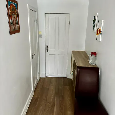 Liffey Valley Homestay *